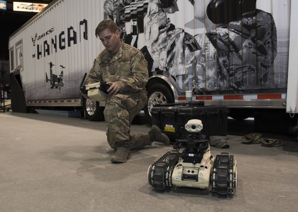 US Air Force wants to buy a big robot help with bomb disposal