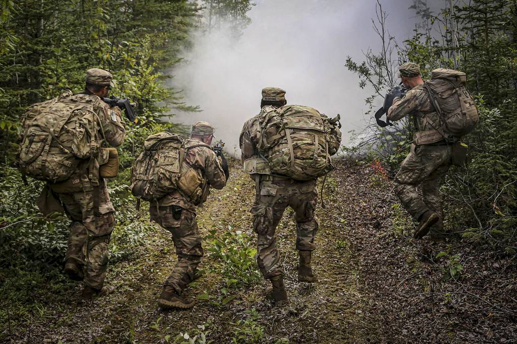 Infantrymen assigned to Alaska National Guard, U.S. Army, and U.S. Army Reserve units train on Joint Base Elemendorf-Richardson Aug. 26, 2020, as part of the Advanced Leadership Course held by the Alaska National Guard's 207th Multi-functional Training Regiment.