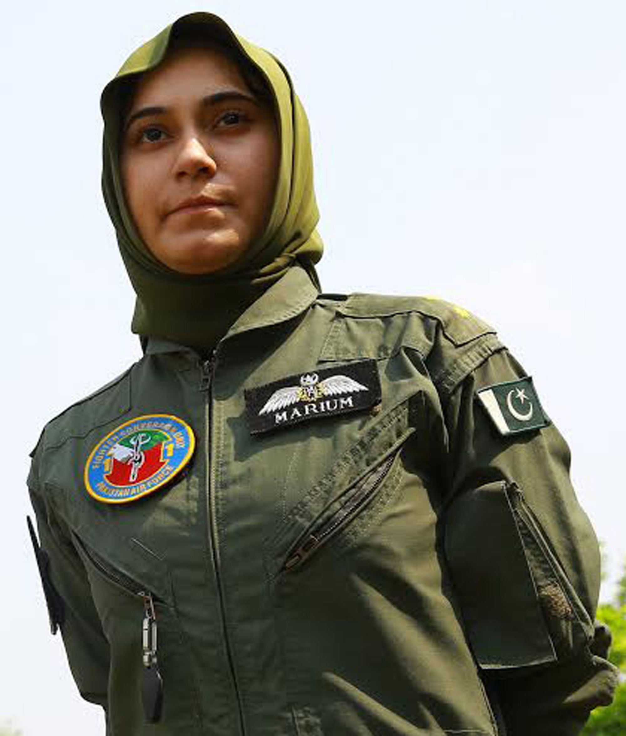 Pakistan s First Female Fighter Pilot Killed in Trainer Crash