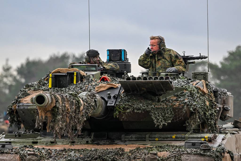 French, German defense chiefs jolt languid next-gen tank project