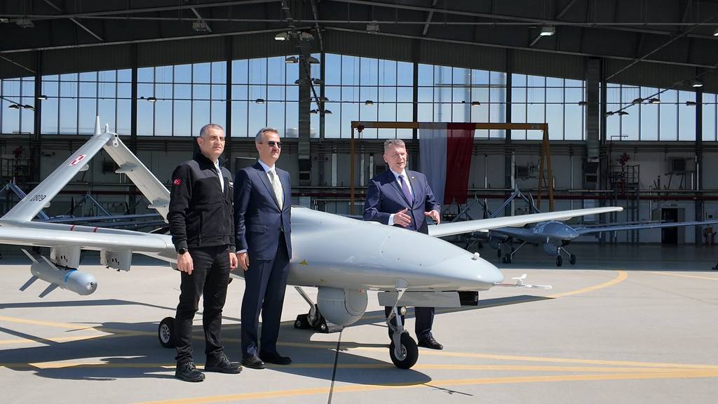 Polska odebrała ostatnią dostawę dronów TB2 od tureckiej firmy Baker