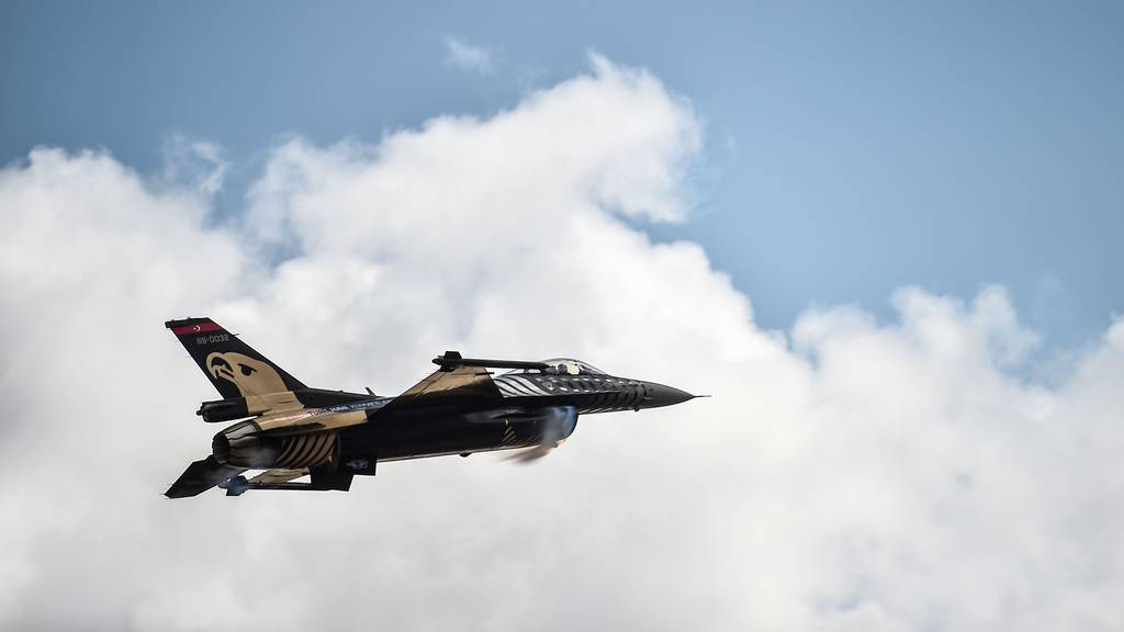 Jangan beri Turki hadiah hiburan F-16