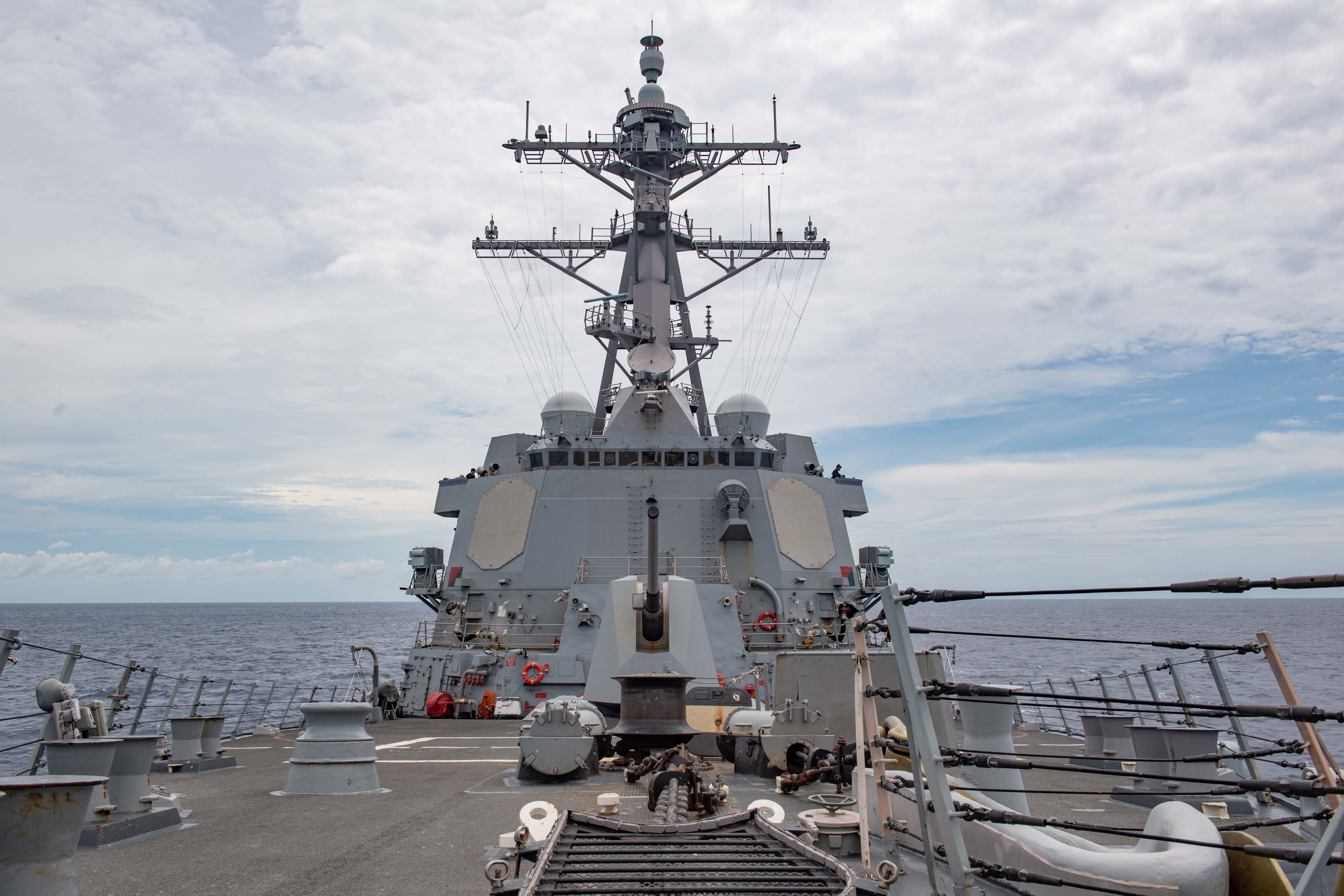 How mistakes in modernizing a US Navy cruiser can benefit destroyers