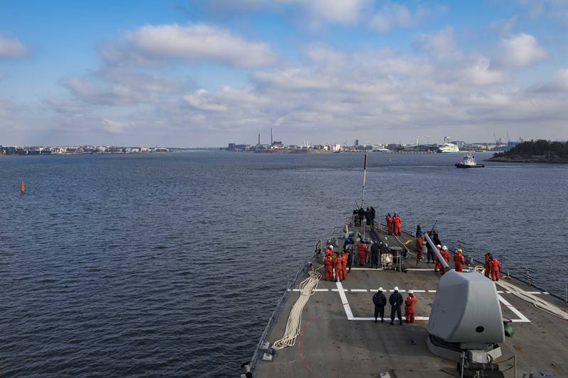 The Arleigh Burke-class guided-missile destroyer USS Porter arrives in Helsinki, Finland, for a scheduled port visit April 18, 2018.
