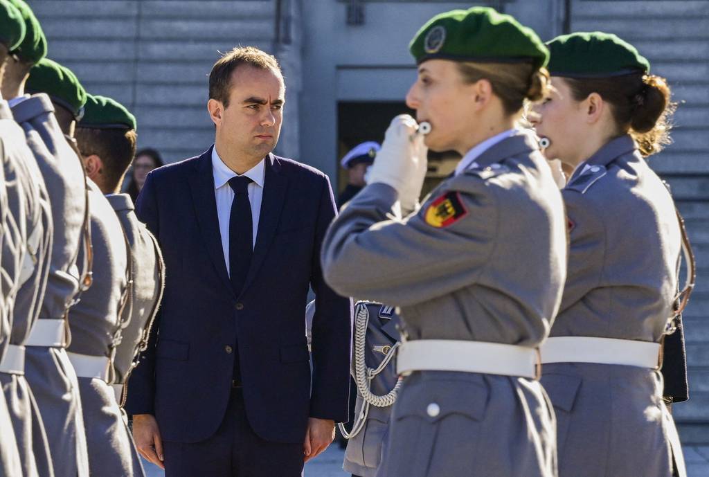 Photo of Der französische Verteidigungschef nimmt die deutsche Industrie wegen eines schleppenden Panzerprogramms ins Visier