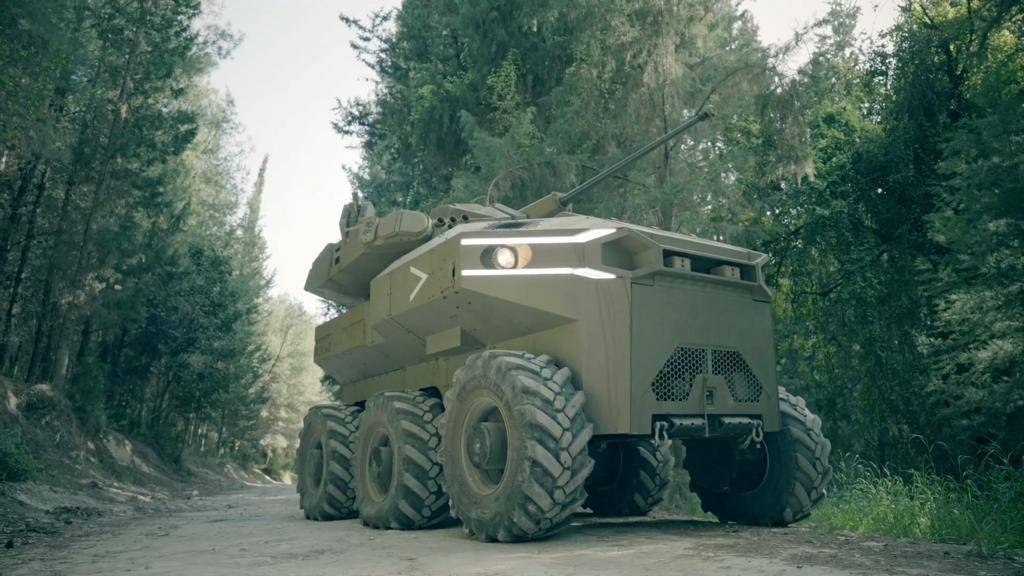 Elbit présente un nouveau véhicule robotique armé qu’Israël testera en 2024