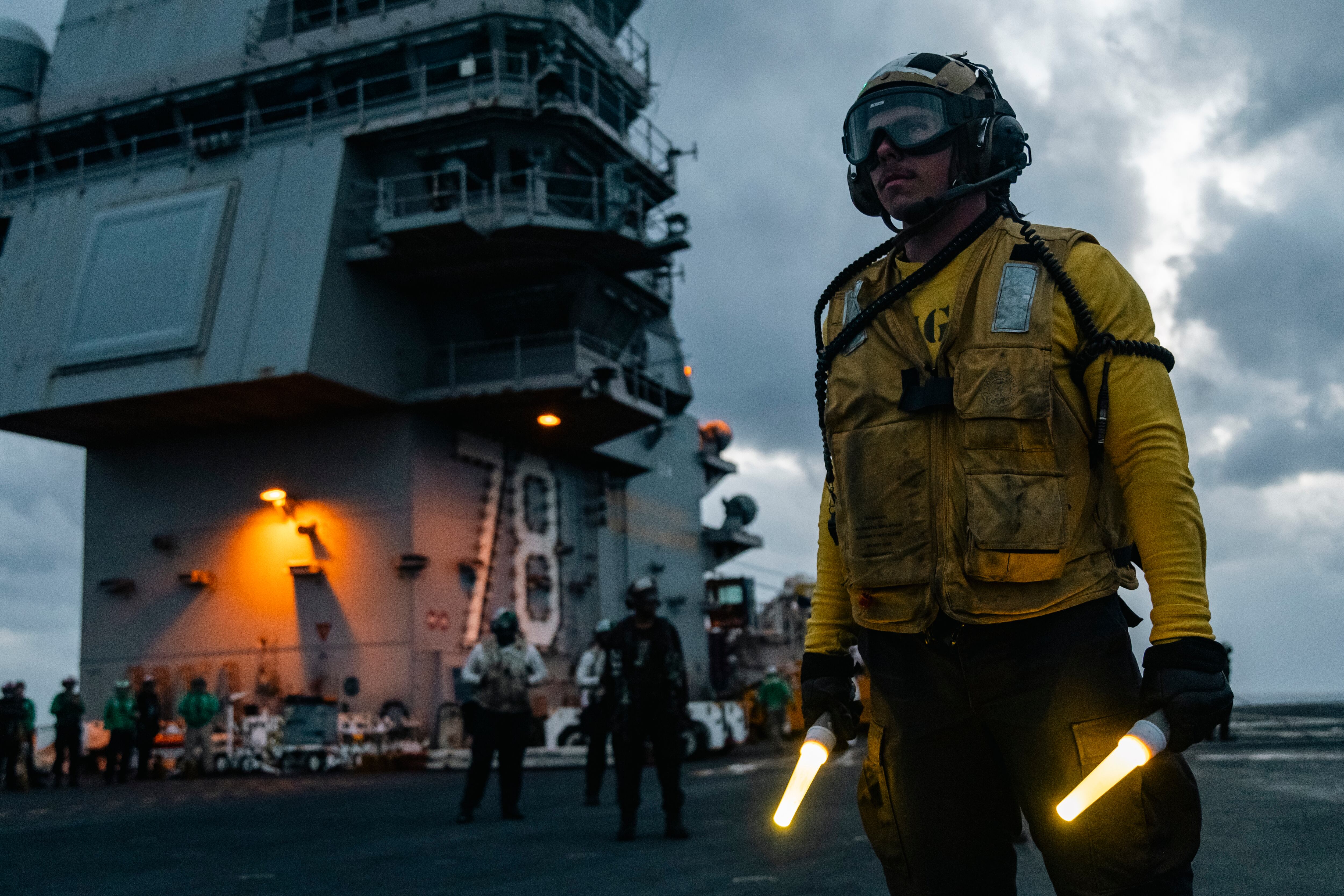 কথিত ড্রাগ বোটে ট্রাম্পের হামলা মার্কিন সেনাদের উদ্বিগ্ন করা উচিত কথিত ড্রাগ বোটে ট্রাম্পের হামলা মার্কিন সেনাদের উদ্বিগ্ন করা উচিত