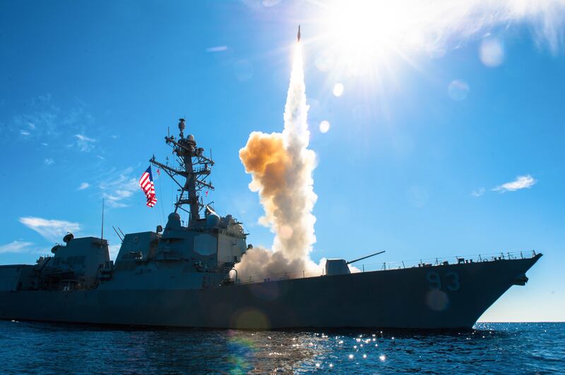 Raytheon to develop two Standard Missile types with better targeting