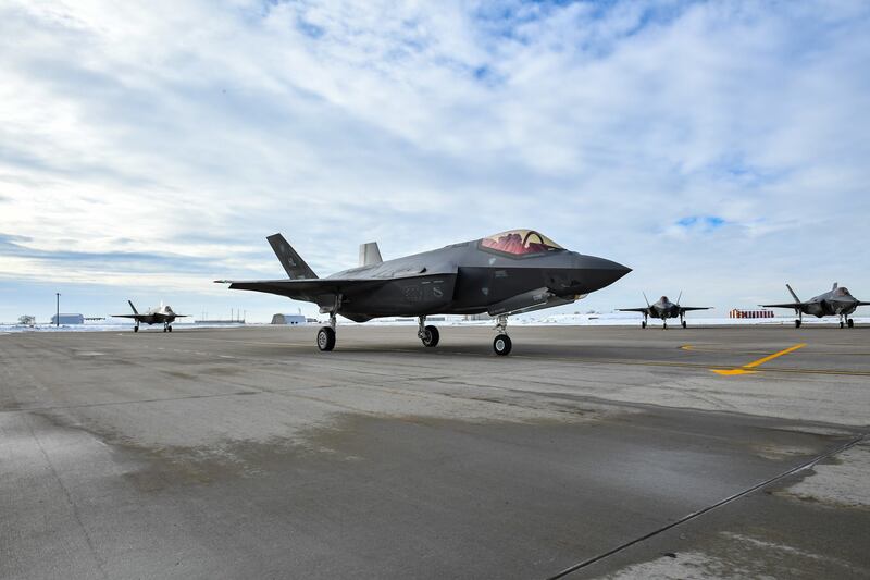 US Air Force F-35s making first operational deployment to Europe this ...