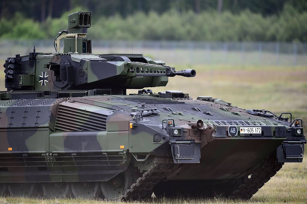 Blokkeren Veronderstellen hypothese Germany's impending Puma Panzer problem